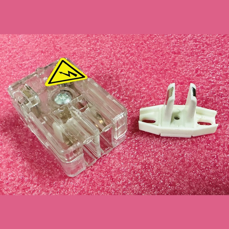 Выключатель блокировочный замка дверей шахты M2TS8 тип 6554 6030702 ThyssenKrupp