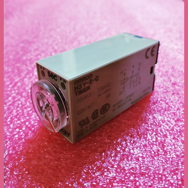 Реле времени 220VAC 10s GB14048.5 H3Y-2-C  XAA613AZ4