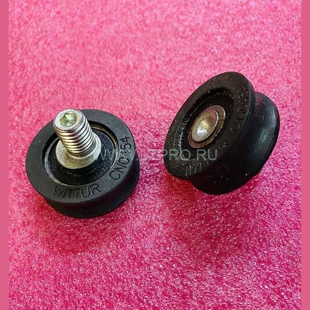 Нижний ролик подвеса створок  эксцентриковый Wittur Augusta, D=35мм, W=14мм, M10 3212.04.0002 Selcom