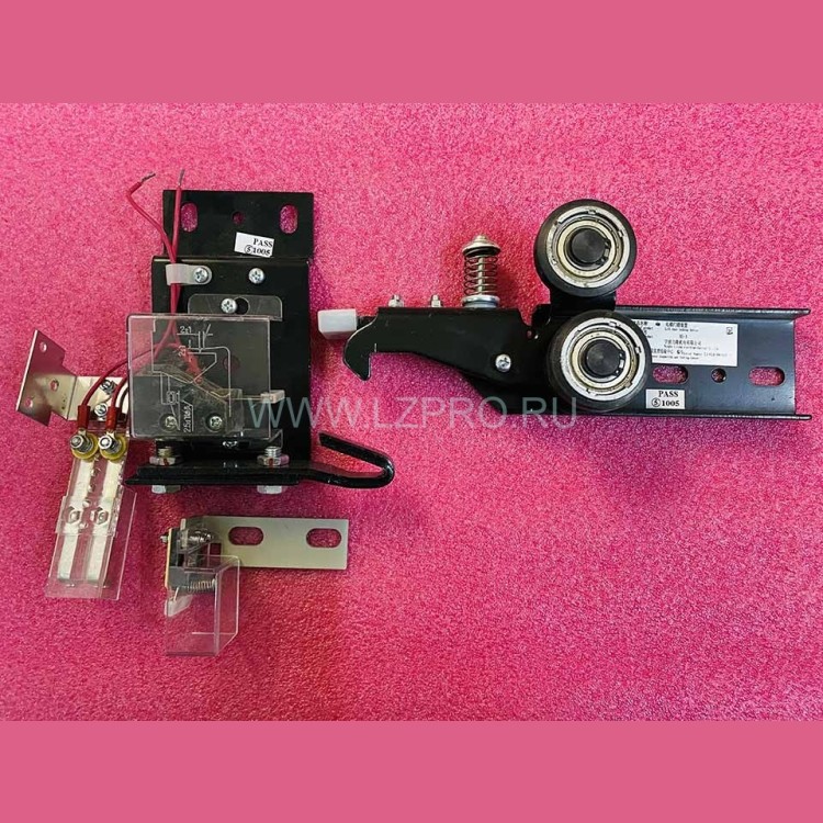 Замок в сборе KS-3 правый 161 door lock Mitsubishi  XAA431R1 XIZI OTIS