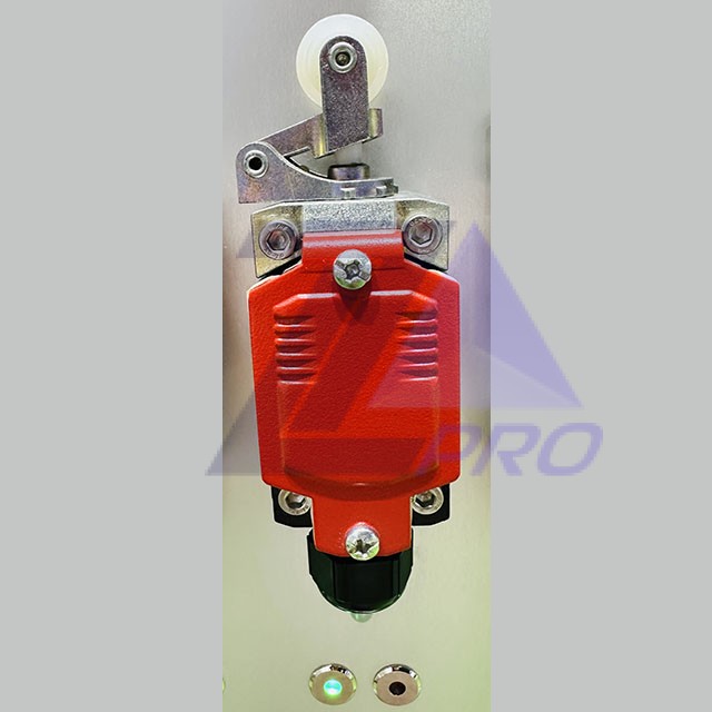 Выключатель MN78-S11 SM 6081000001 BERNSTEIN (2)