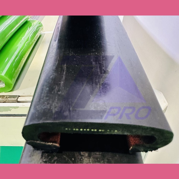 Поручень эскалатора Velino d-39 мм, D-60 мм D1-75 мм, h-9,5 мм, H-28 мм черный ThyssenKrupp