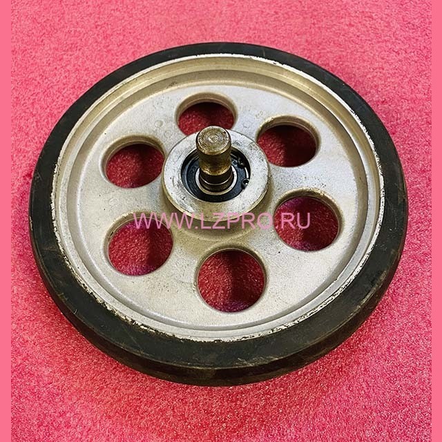 Ролик башмака RG200 d=200мм с осью W=38mm KM168962G01