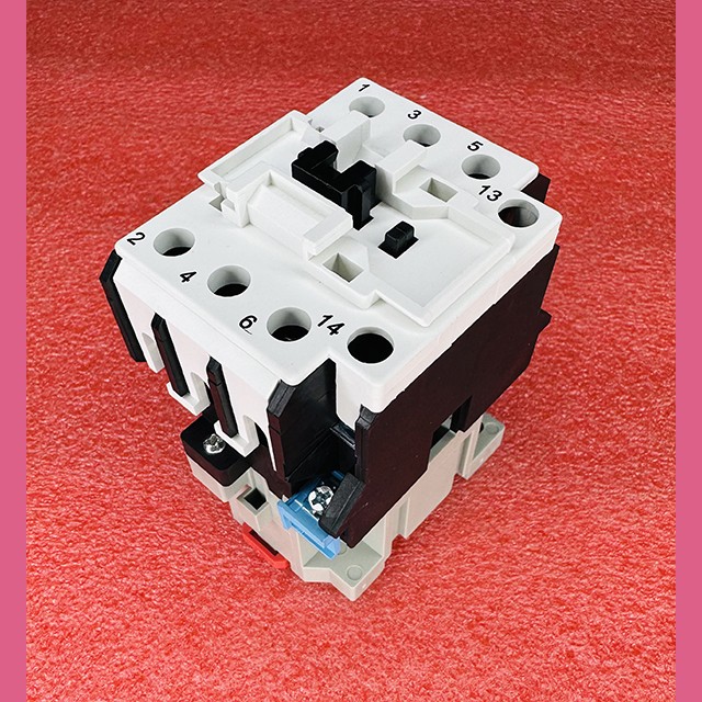 Пускатель магнитный ПМ12-040150 УХЛ4 Б 220В 1з 40А ТЭ