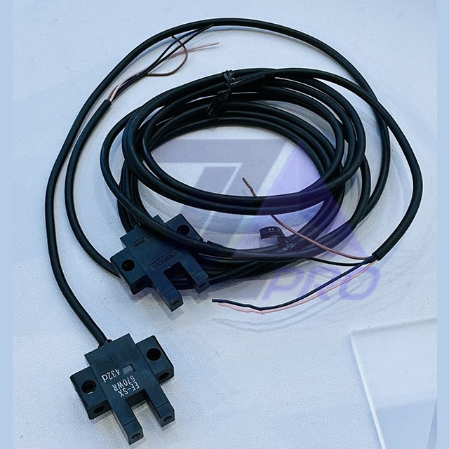 Датчик оптоэлектронный EE-SX670WR