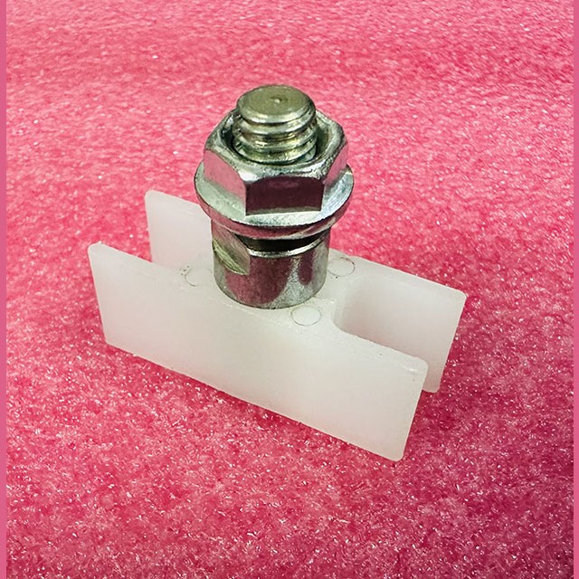 Башмак двери 102х15х13мм 60900009405 ThyssenKrupp (Китай)