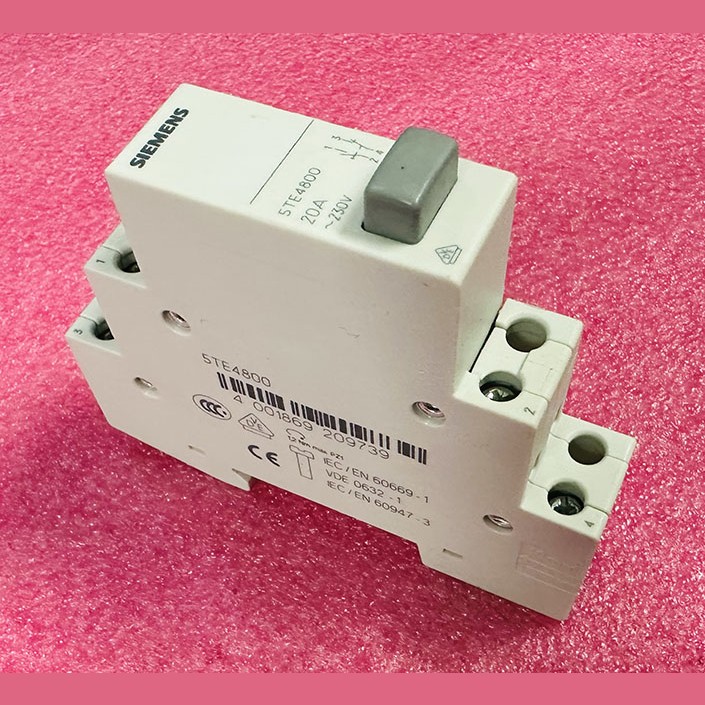 Кнопочный выключатель 20A 5TE4800 Siemens