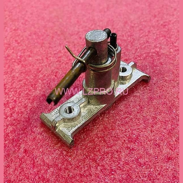 Ключевина аварийного замка дверей шахты правая 3201.05.1010 3201.03.0001V02 Selcom