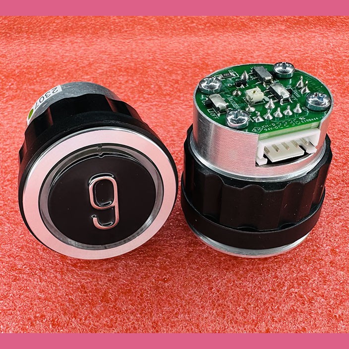 Кнопочный модуль "9" зеленая подсветка D4DUG  WELM-1101 ID:54502536.4 TRP000076 Schindler 7000