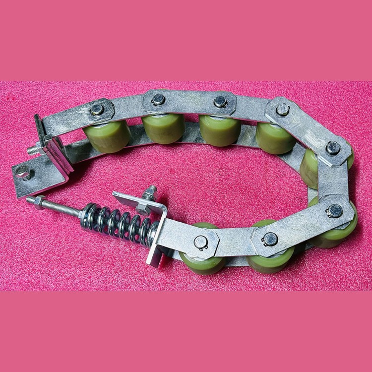 Цепь прижимная поручня эскалатора 8 роликов d=60мм h=55мм подшипник 6202 p=83,5мм SJEC