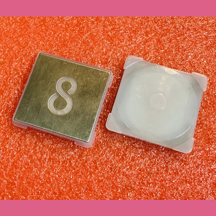 Нажимной элемент кнопки приказа "8" KM857811G008 Kone