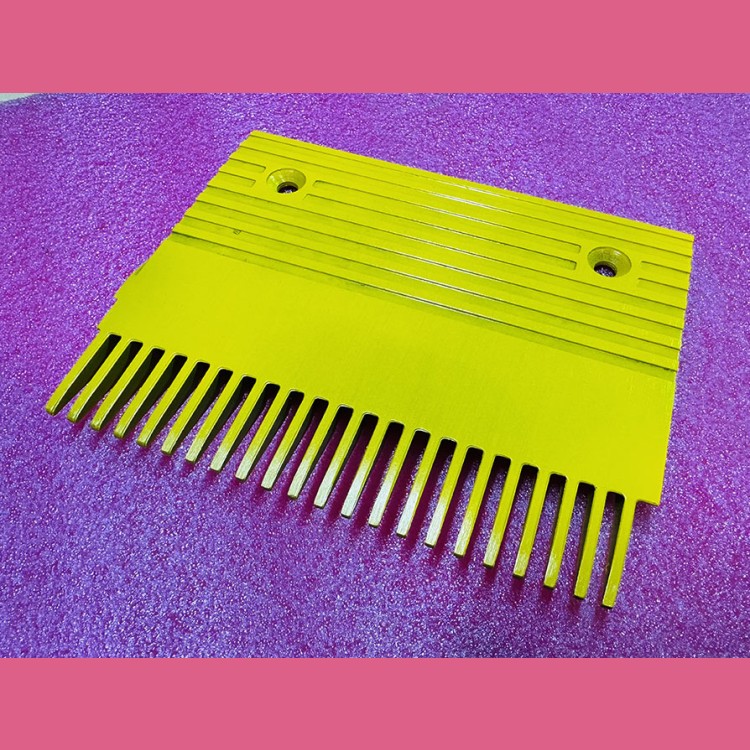 Гребенка алюминиевая желтая GD-AlSi12 левая 22 зуба тип B TravelMaster KM5270417H02 Kone