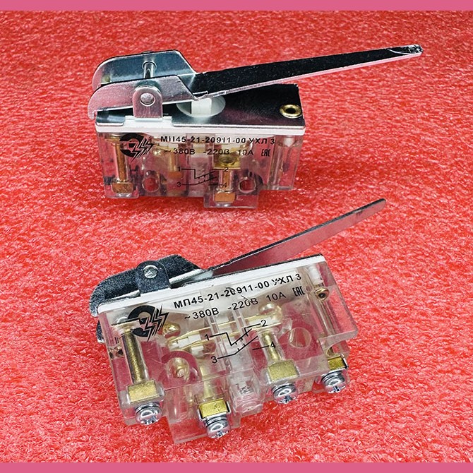 Микропереключатель (с рычагом, 1НО+1НЗ, аналог ВП73 11011 00УХЛ3) МП45-21-20911-00УХЛЗ