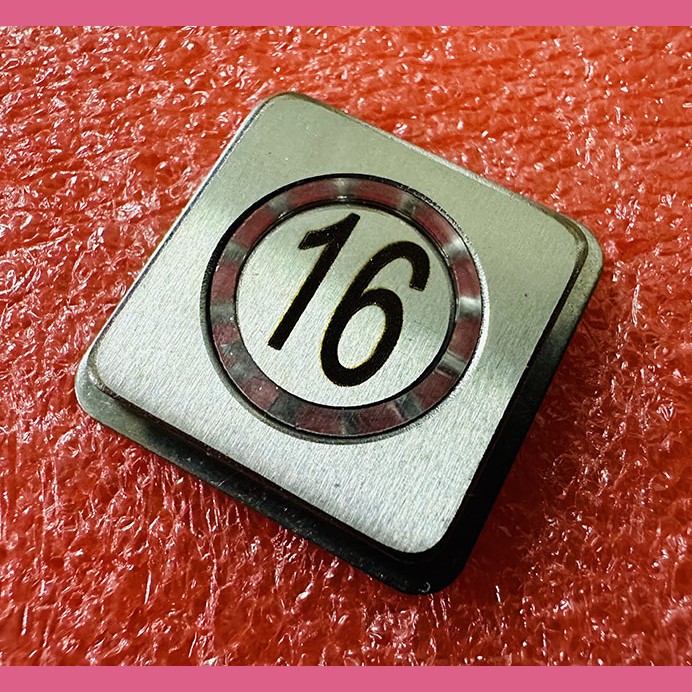 Толкатель квадратный 16 кнопочного модуля ВКЛ13А-7