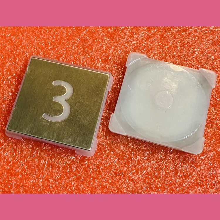 Нажимной элемент кнопки приказа "3" KM857811G003 Kone