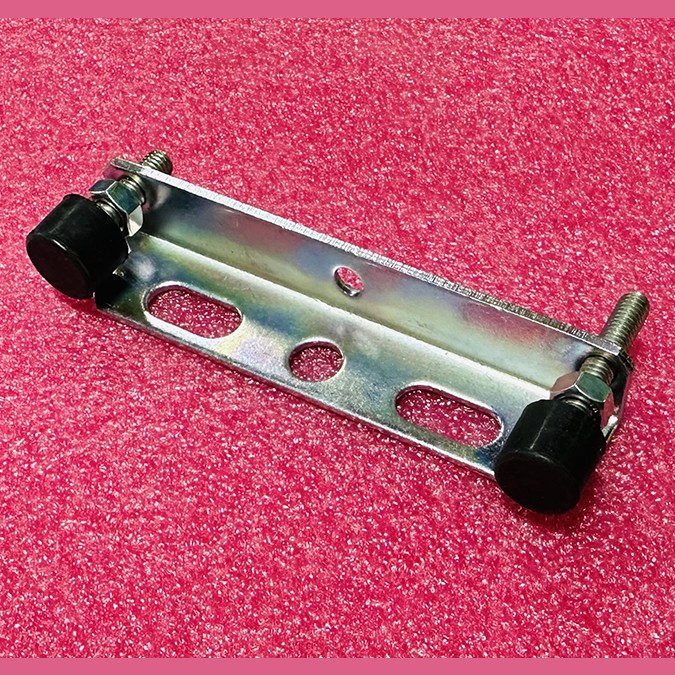 Упор замка дверей правый 40/10 CST.4000.RD000 Fermator