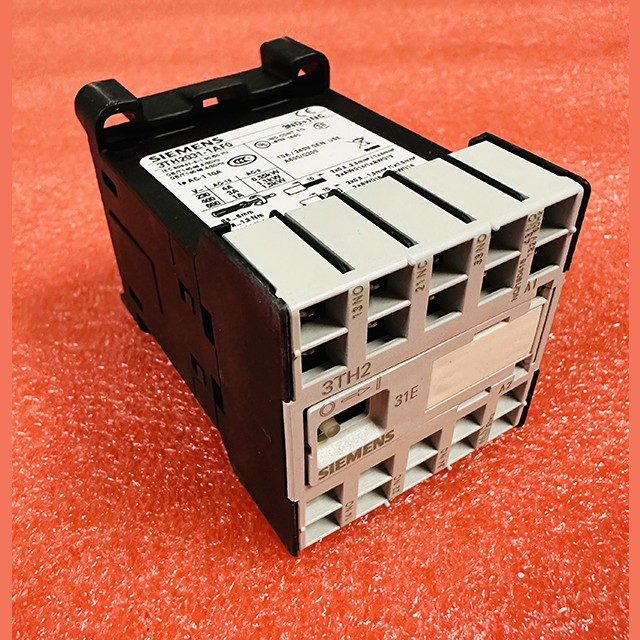 Вспомогательный контактор 110V 3NO+1NC 3TH2031-1AF0 Siemens