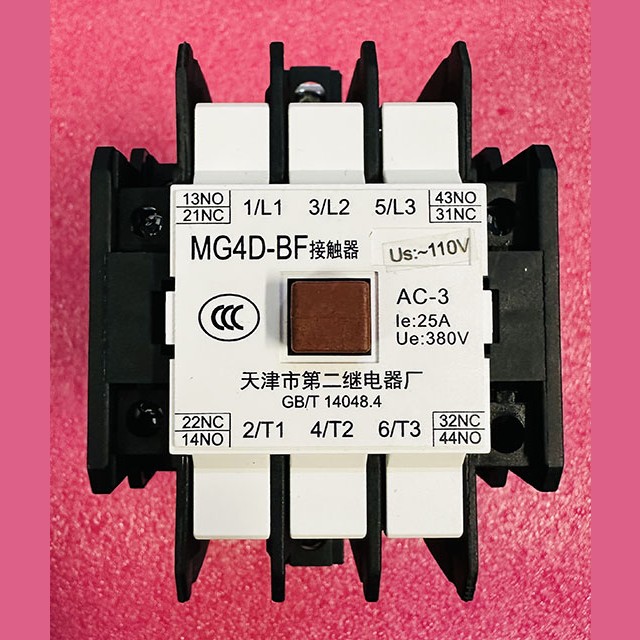 Контактор 2NO+2NC 25A 110VAC MG4D-BF