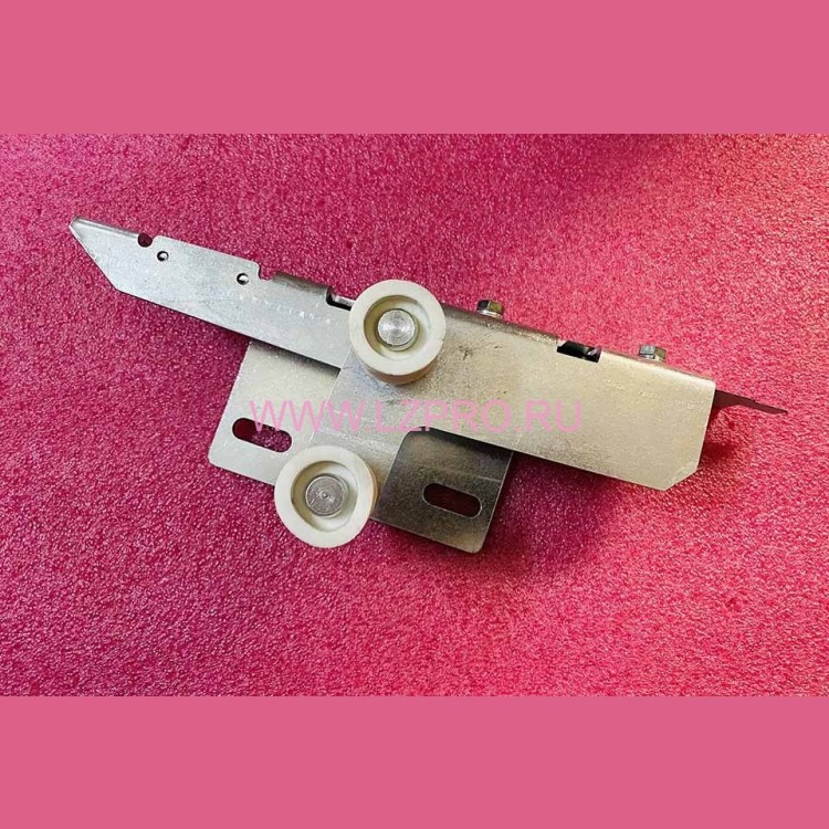 Замок ДШ правый (с пазом) 0411.46.11.090 МЛЗ