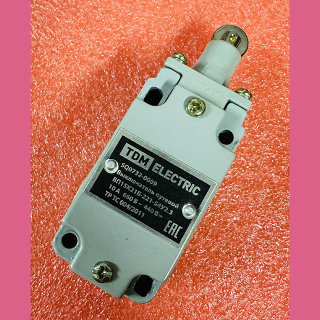 Выключатель путевой ВП15К21Б221-54У2.3