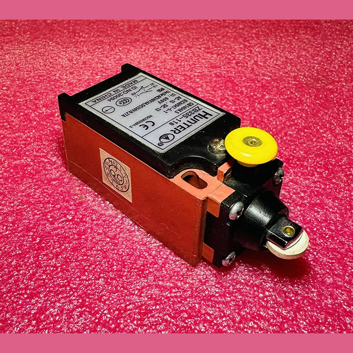 Выключатель несамовозвратный с фиксацией ZB335-11s Hunter