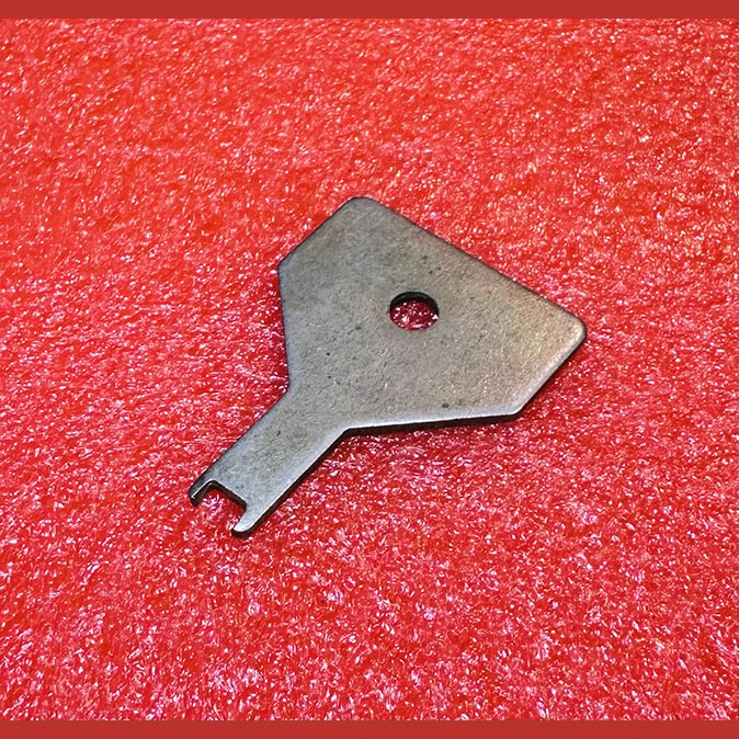 Ключ для открывания вызывных постов и табло ПК-1Г0000101 МЛЗ