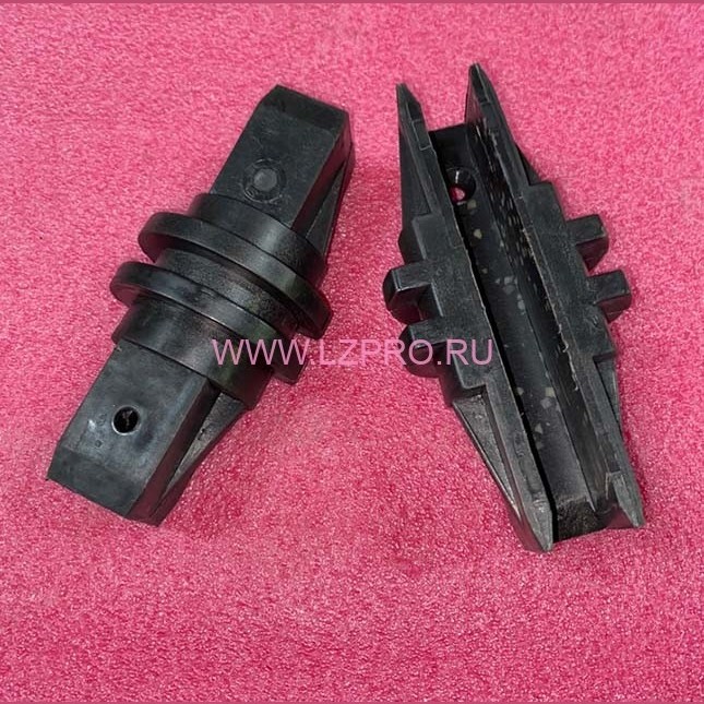 Вкладыш фигурный 18мм L=150мм полиамид 401.00.00.018 КМЗ