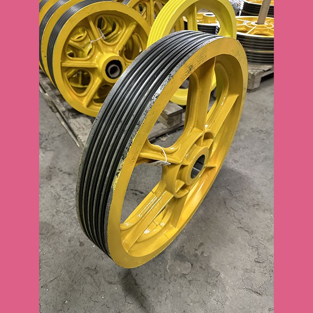 Шкив канатоведущий (620 мм, канаты 5x10 мм) TO260AJ4 13VTR